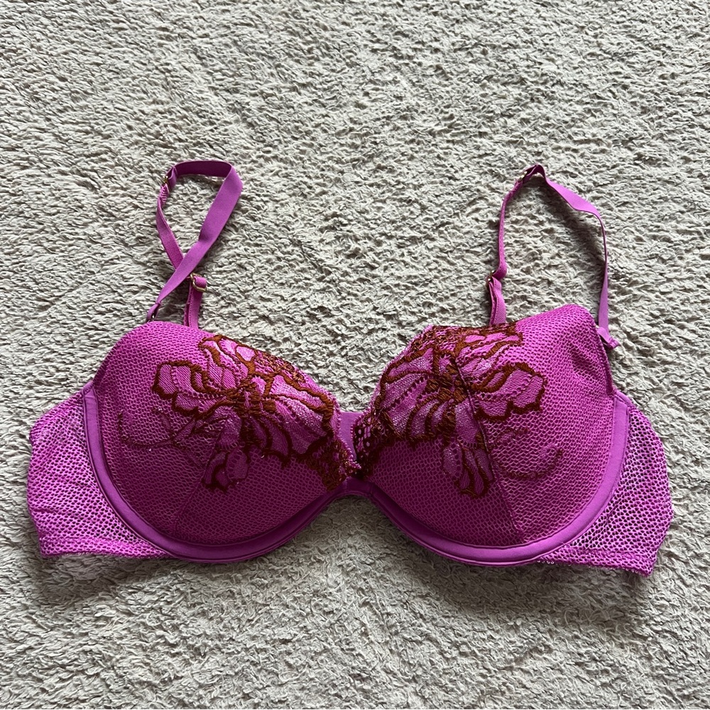 Victoria's Secret Very Sexy Purple Lace‎ Push Up Bra Preppy Coquette Size 36B